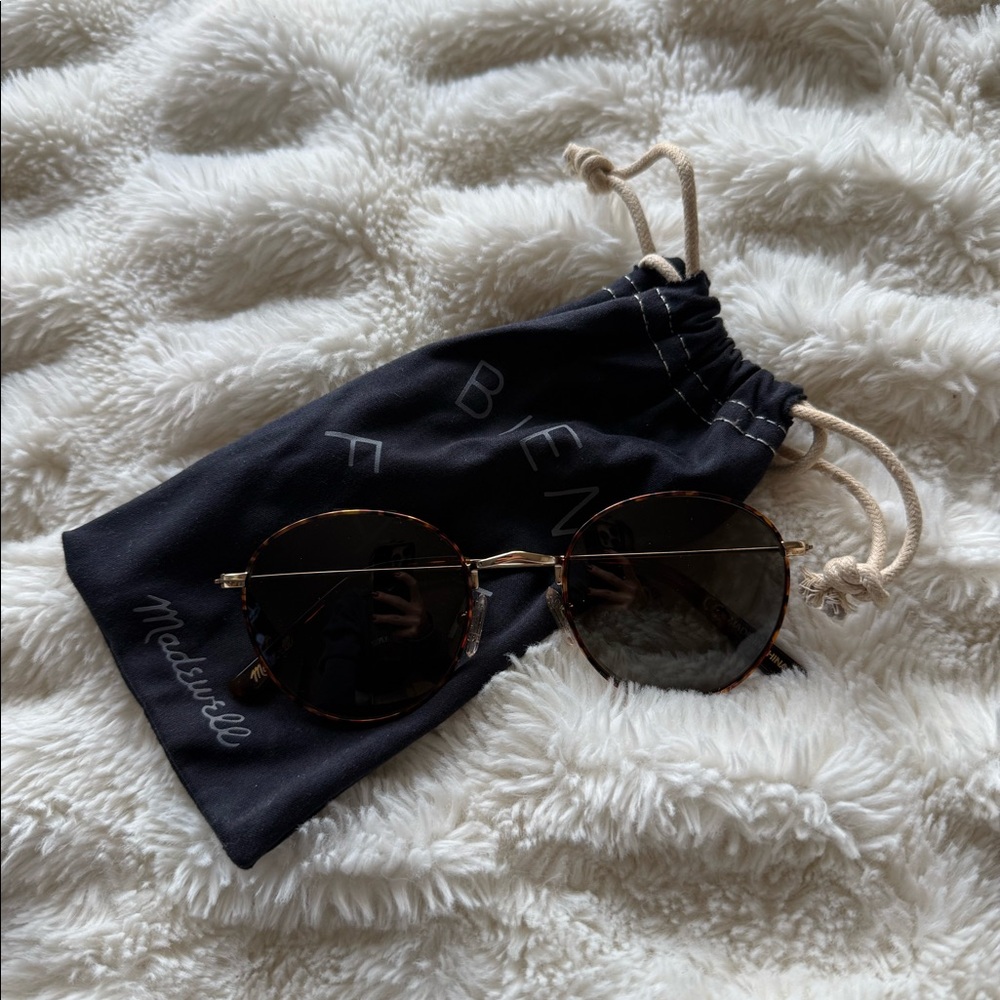 Madewell tortoiseshell round sunglasses